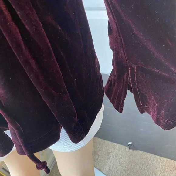 BABY&ME Purple XL Maternity Casual Velvet Velour V Neck Top LongSleeve Holiday - Picture 8 of 10